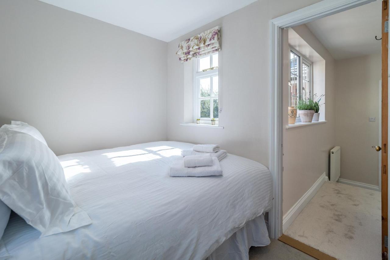 Adorable Cottage With A Log Burner In Heavenly Village - Constable Lodge Nayland المظهر الخارجي الصورة